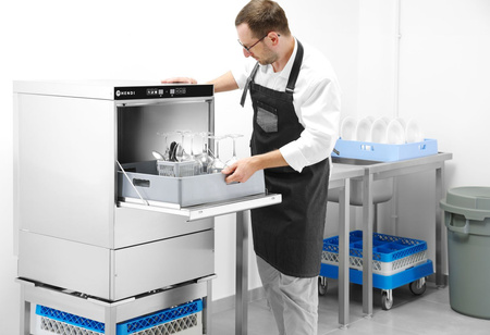 Zmywarka do naczyń 40x40, elektroniczna, z dozownikiem detergentu HENDI 230268