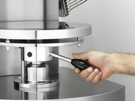 Prasa do ciasta do pizzy Cuppone Pizzaform | Ø45-49 cm | 400 placków/h | 6,6 kW | PZF/45DS