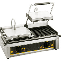 Kontakt grill podwójny, Majestic,  P 2x2 kW, U 230 V STALGAST 777218