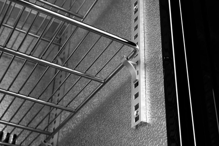 Lodówka barowa z podwójnymi drzwiami suwanymi, Arktic, 197 l, czarna HENDI 233917