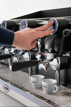 Ekspres kolbowy 3-grupowy | Lollo 3GR Black | kolor czarny | 5 kW