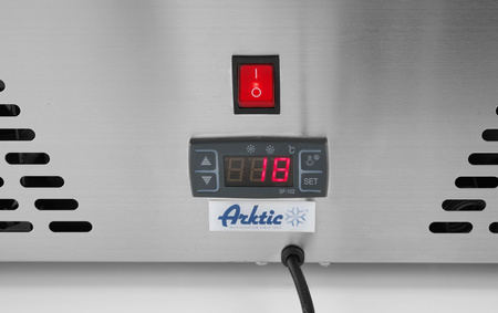 Witryna chłodnicza, nastawna, sałatkowa, 67 litrów